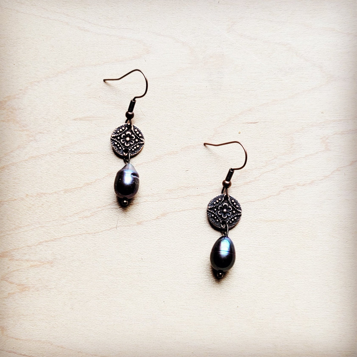 Freshwater Gray Pearl Earrings 225j