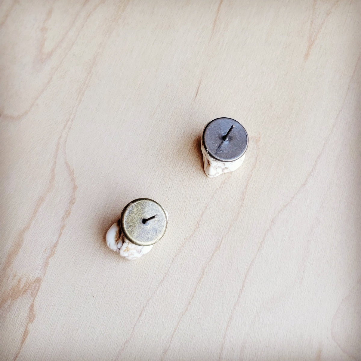 White Turquoise Stud Earrings 224k