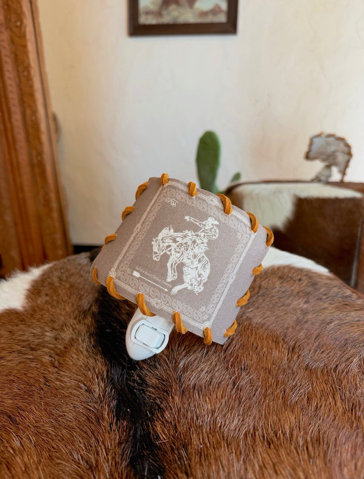 Bandana Bronc Nightlight in Brown
