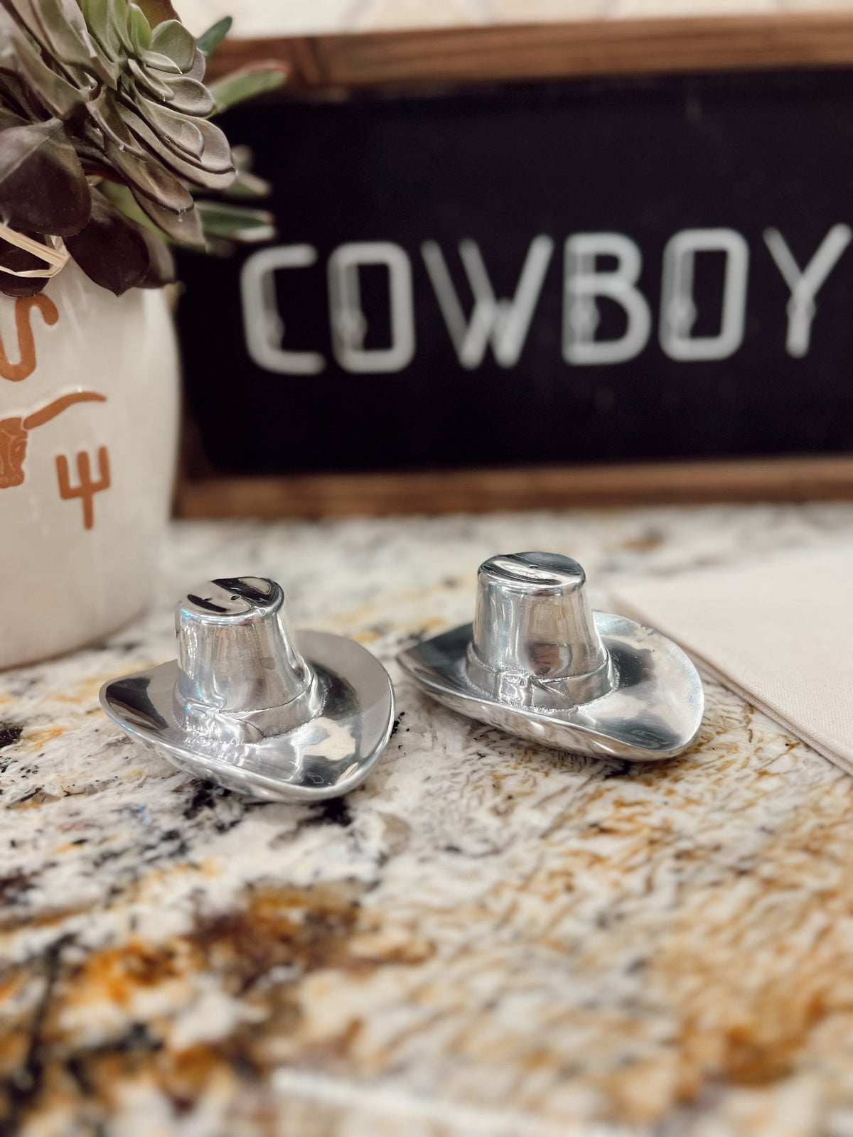 Hat Salt & Pepper Shakers