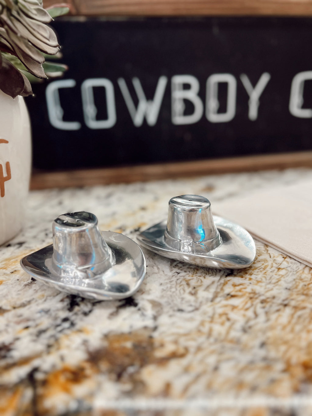 Hat Salt & Pepper Shakers