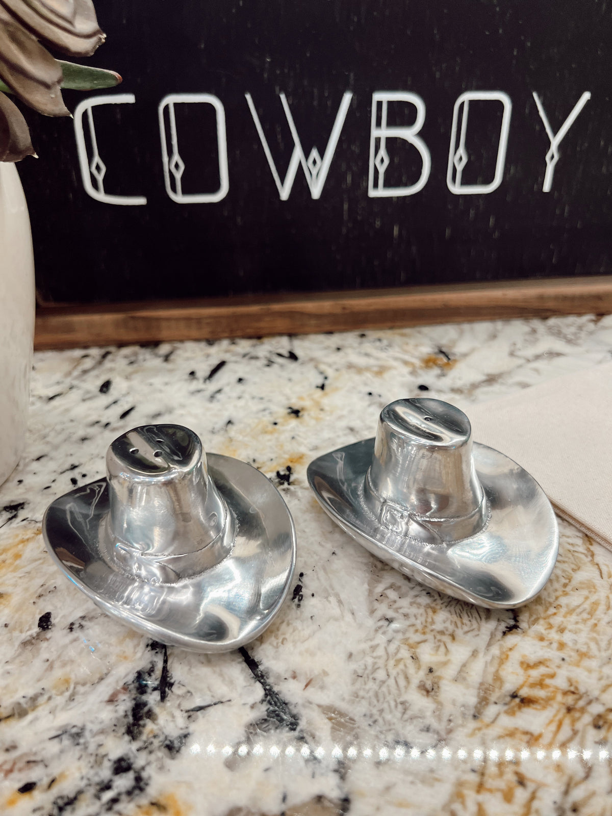 Hat Salt & Pepper Shakers