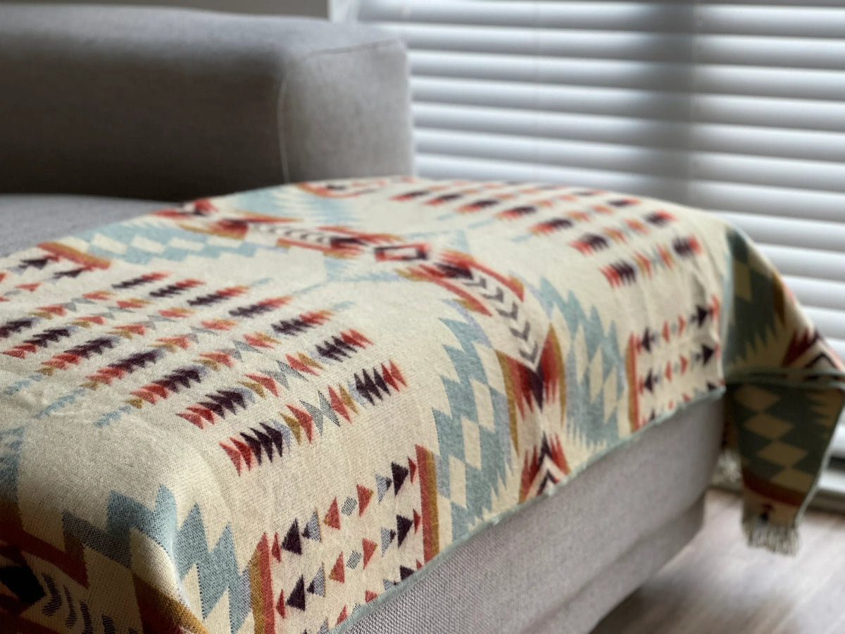 Secoya Throw Blanket - Vibrant Mint