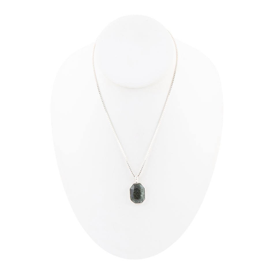 Hammered Green Seraphinite & Sterling Silver Pendant Necklace